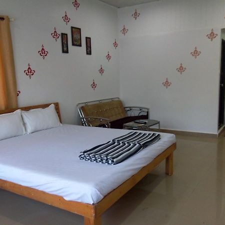 Om Shree Bed And Breakfast Harihareshwar Kültér fotó