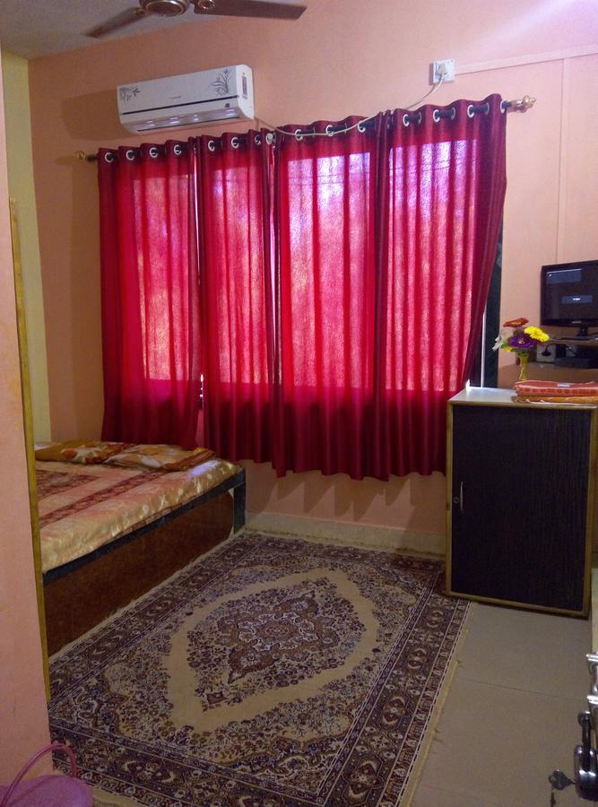 Om Shree Bed And Breakfast Harihareshwar Kültér fotó